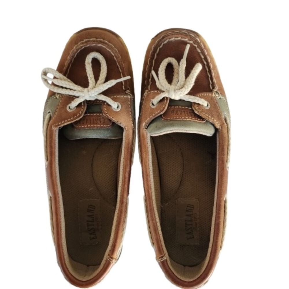 Womens 7 1/2M Eastland Sunrise Two-Tone Tan Preppy Nautical Loafer Boat Shoes